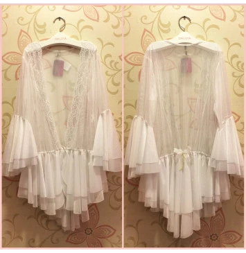 Robe curto para noiva em tule e renda com laço e babados - Dricota